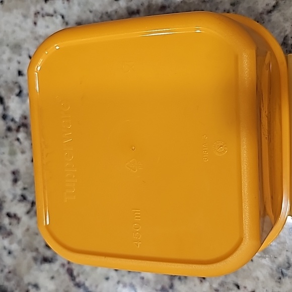 Tupperware yellow Square Food Storage Container - Picture 3 of 3